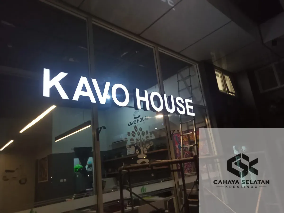Huruf Timbul Kavo House — Hasil Terpasang di Tangerang