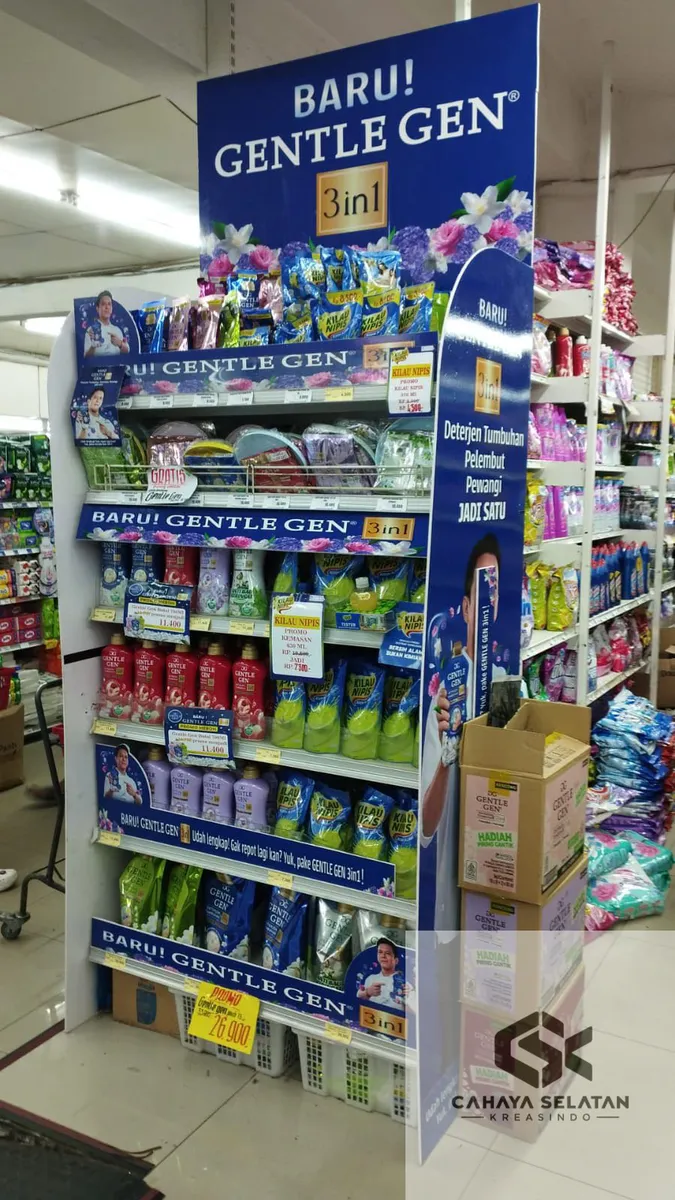 Branding gondola Gentle Gen terpasang dengan produk di area toko retail