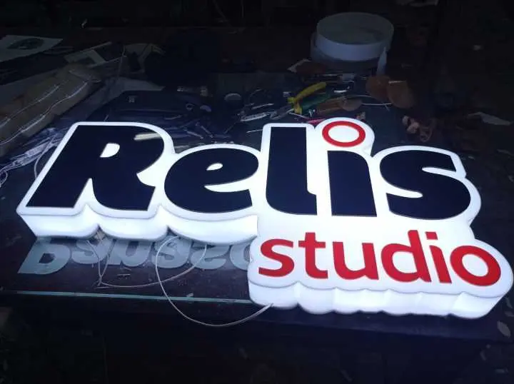 Jasa Pembuatan Neon Box, Huruf Timbul & Papan Nama